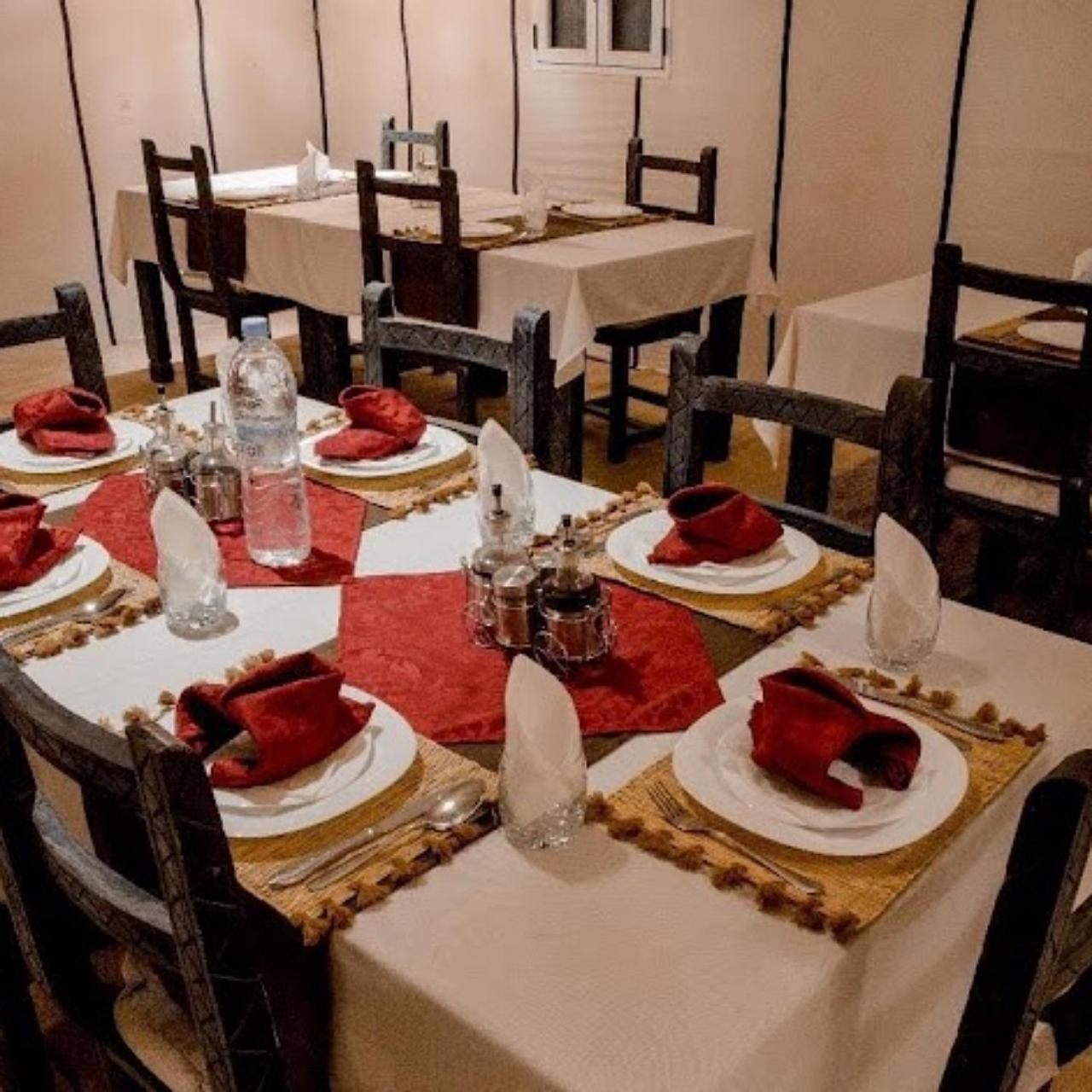 Sahara Luxury Glamping Hotel Merzuga Kültér fotó